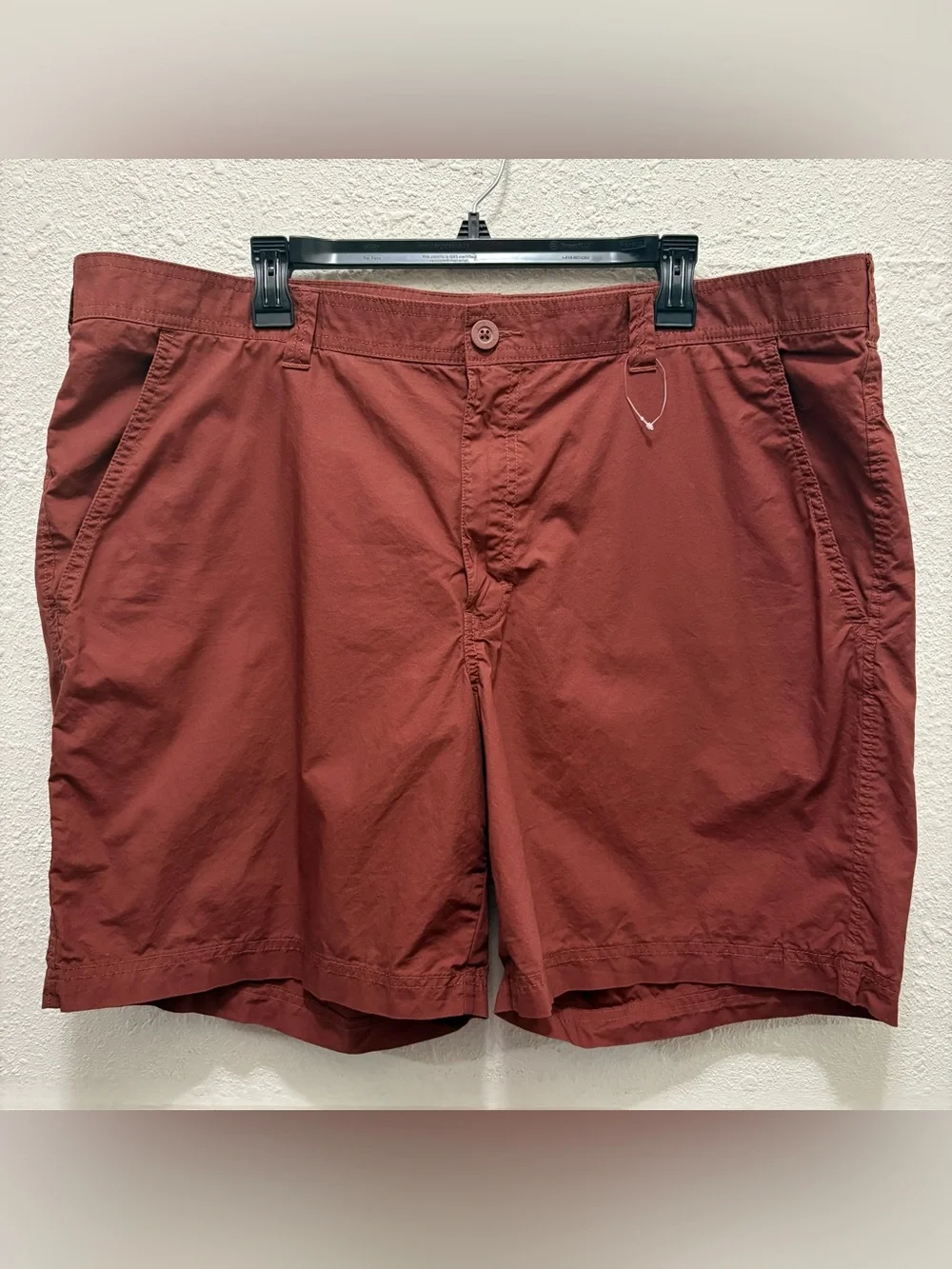 Columbia Men's Cotton Shorts in Rust XM4805 Size 42